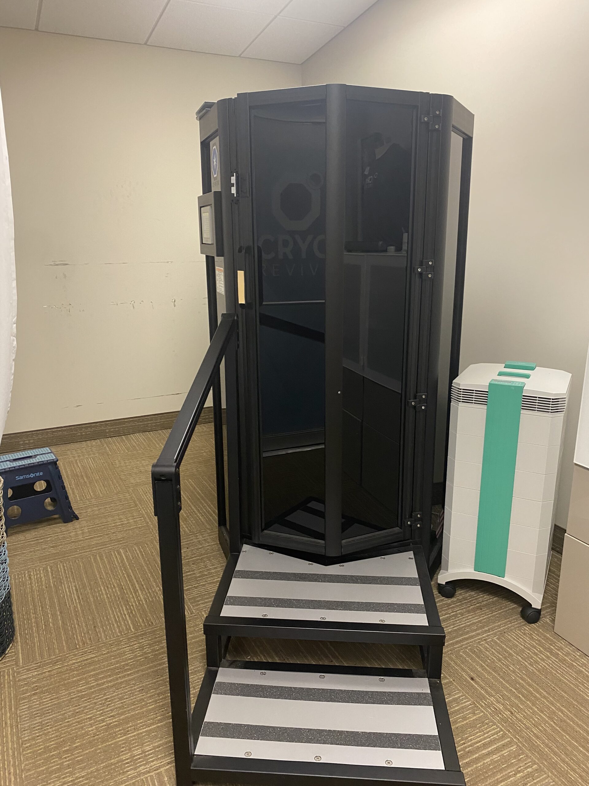 Used Cryotherapy Machine Impact Standard 70 Location USA. Best price