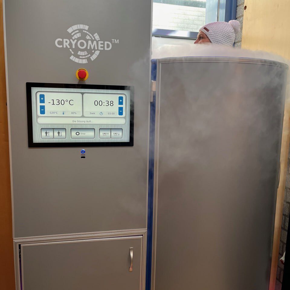 Product catalog by manufacturer. Walkin cryotherapy chambers, opentop