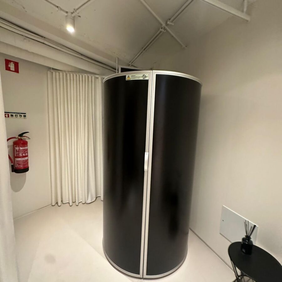 Used cryosauna Cryomed One 2024 in a perfect state